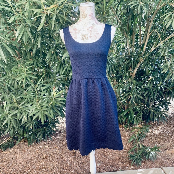 ANTHROPOLOGIE MAEVE SCALLOPED DRESS - Picture 2 of 8